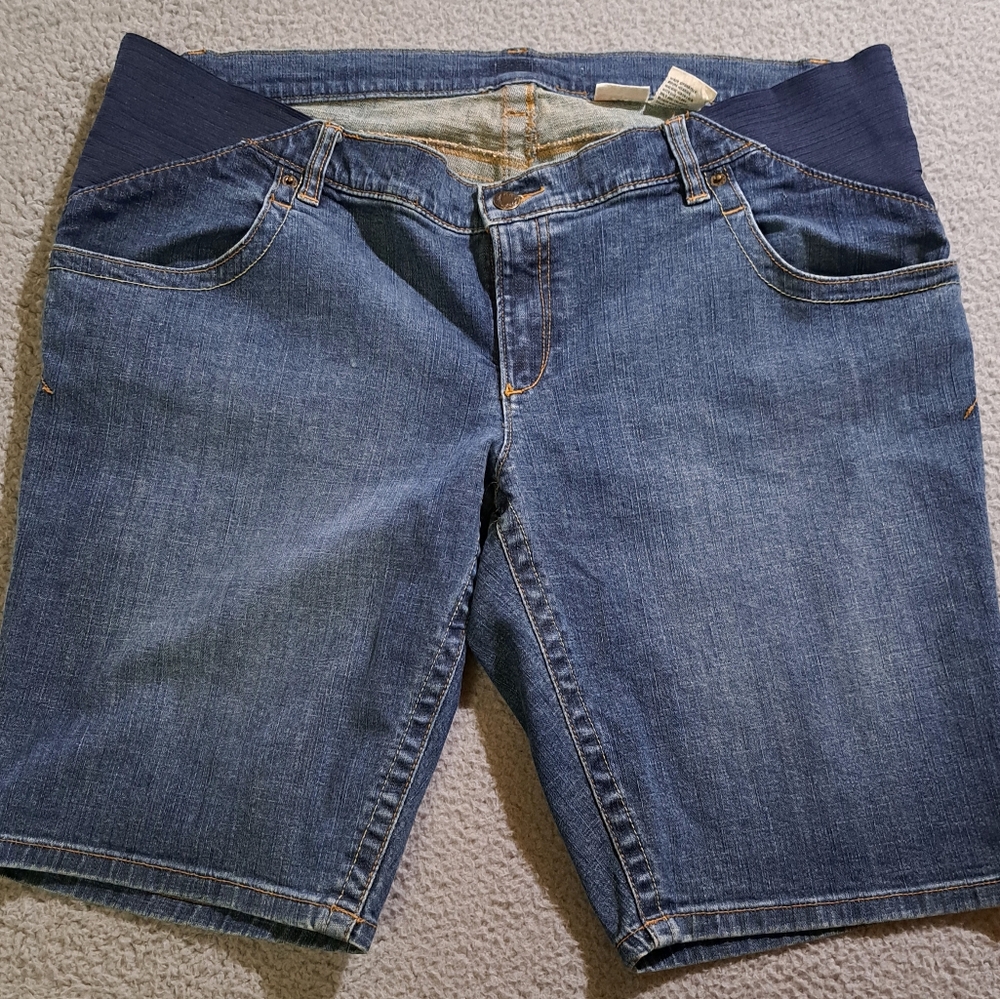 Maternity by Attitude Unknown Blue Side Panel Bermuda Jean Shorts / Size 14